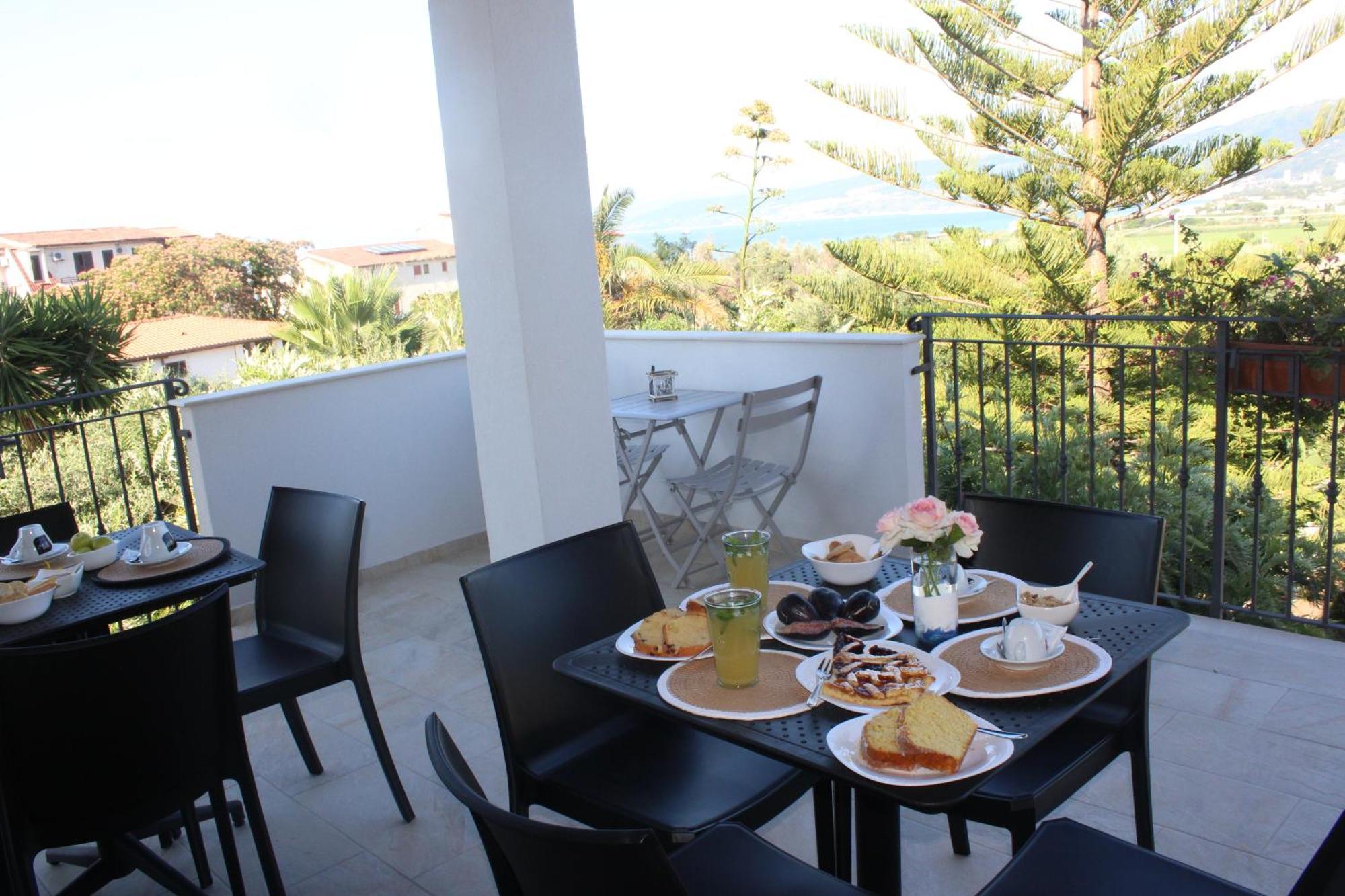 Bed and Breakfast Residenza Anna Calabria Бріатіко Екстер'єр фото